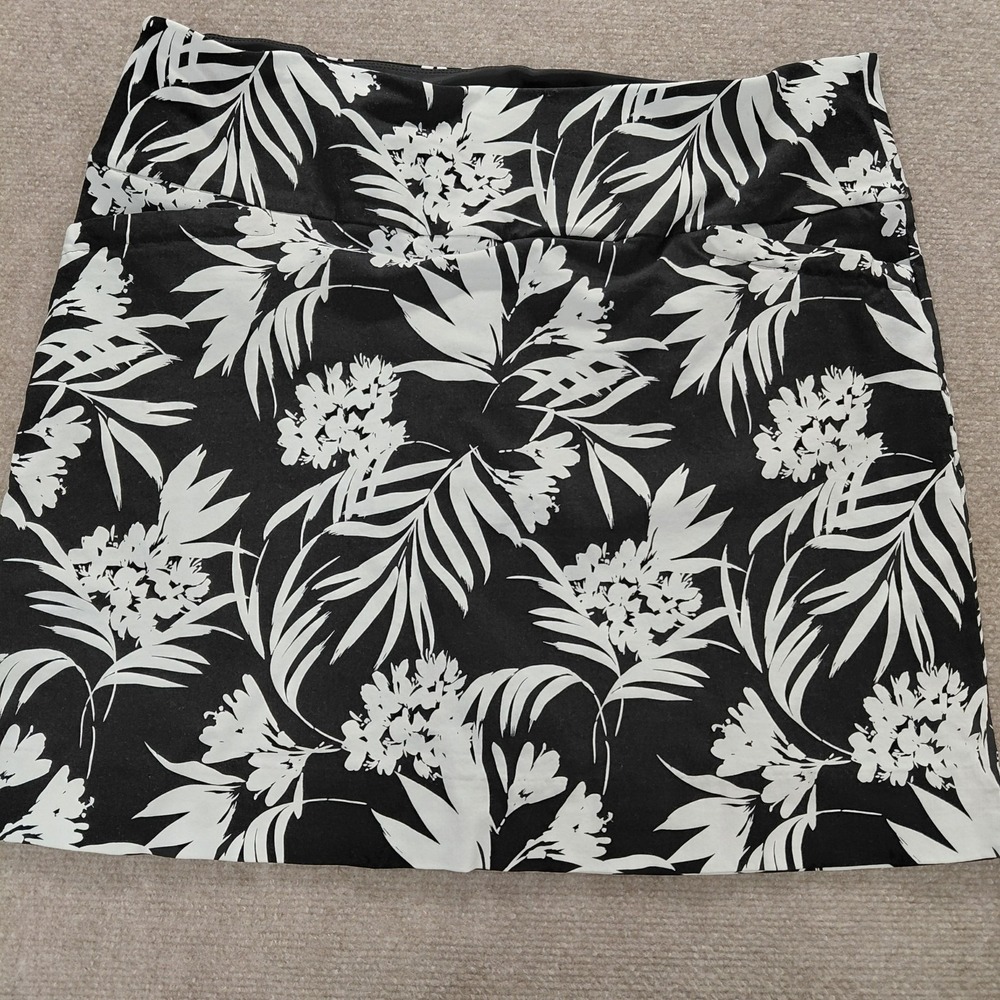 SC & Co Womens XXL 2XL Skort Floral Active Skirt Pockets Stretch Black White